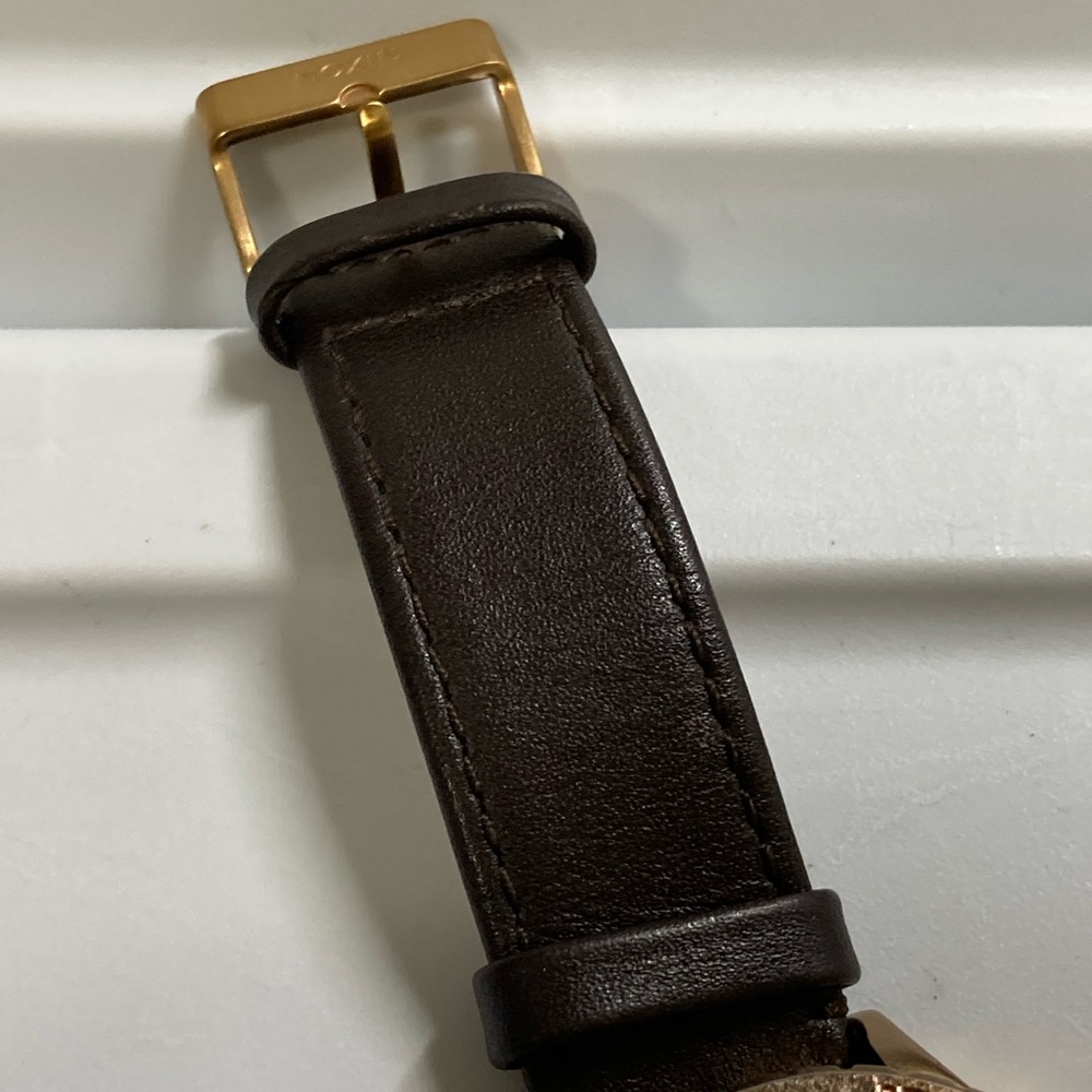 Nixon The 38-20, Refined, rose gold tones with brown leather strap, new battery - Picture 4 of 12